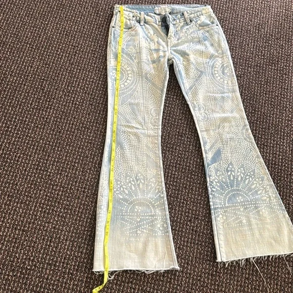 Free People Bleached Flares - Picture 9 of 9